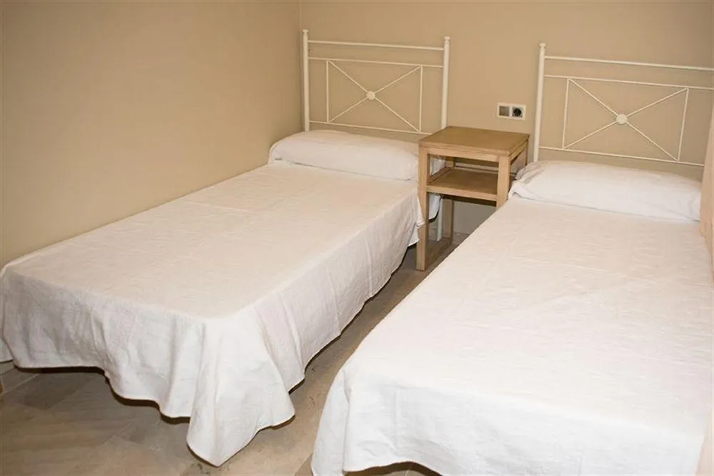 Apartamentos Turisticos La Castilleja Córdoba 0*,